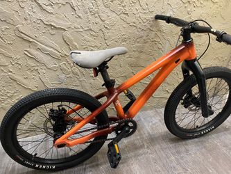 Specialized P.1 Dirt Jump Bike - 20 Inch Tires - See My Other Items 🚴🚴‍♀️🚴‍♂️