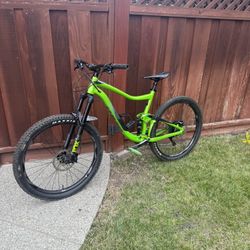 2019 Giant Trance 