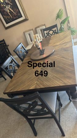 Dining table 649