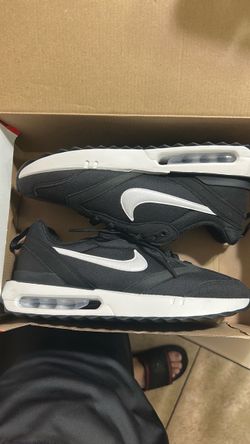 Nike Air Max Low-Top Sneakers Black White