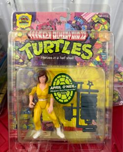 TMNT 25th April O’Neil MOC w/protector