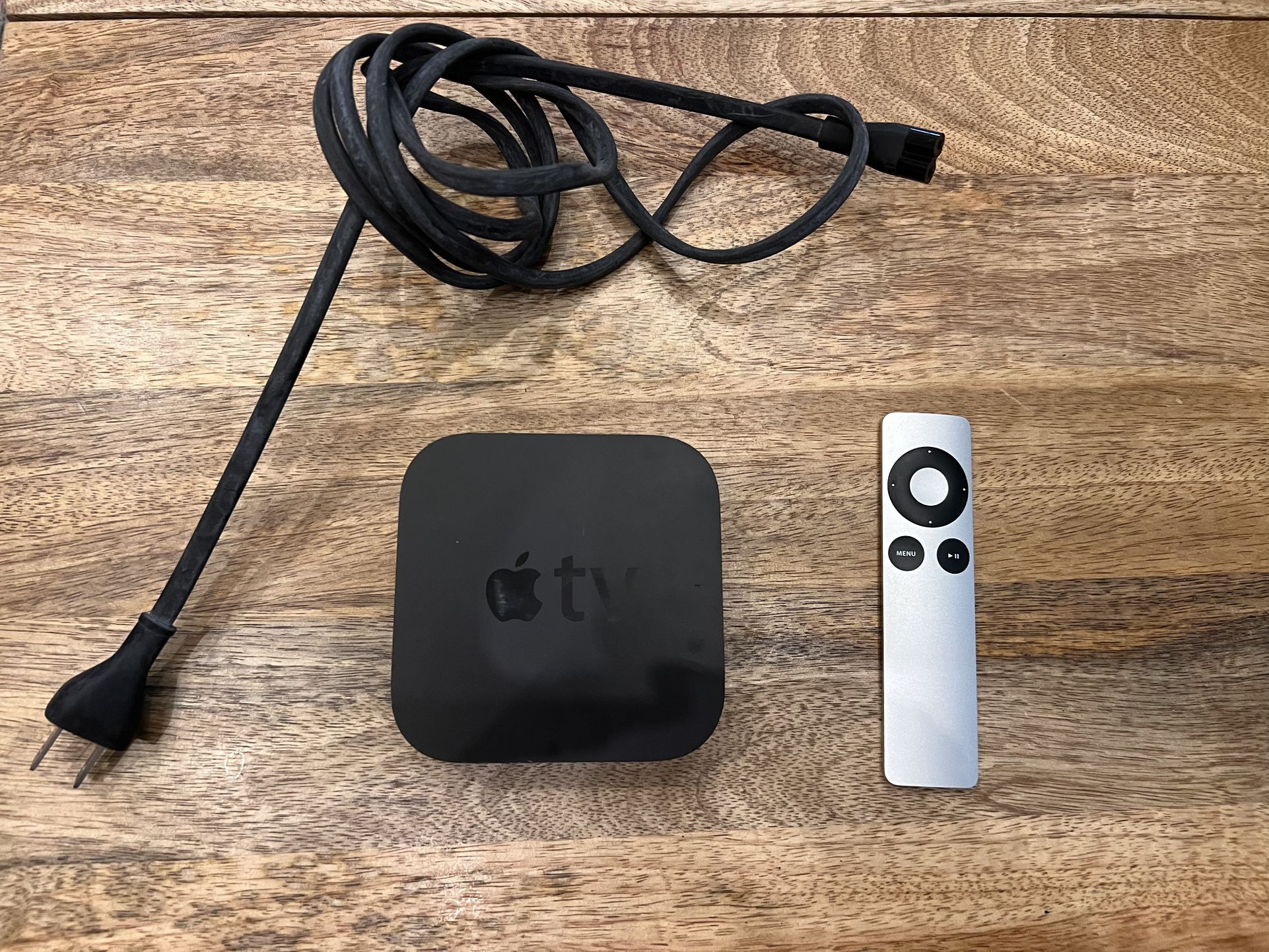 Apple TV Model A1469 3rd Generation with REMOTE & Power Cable