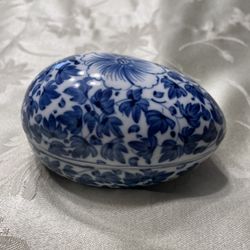 Vintage Porcelain Blue & White Floral Egg Shaped Trinket Box