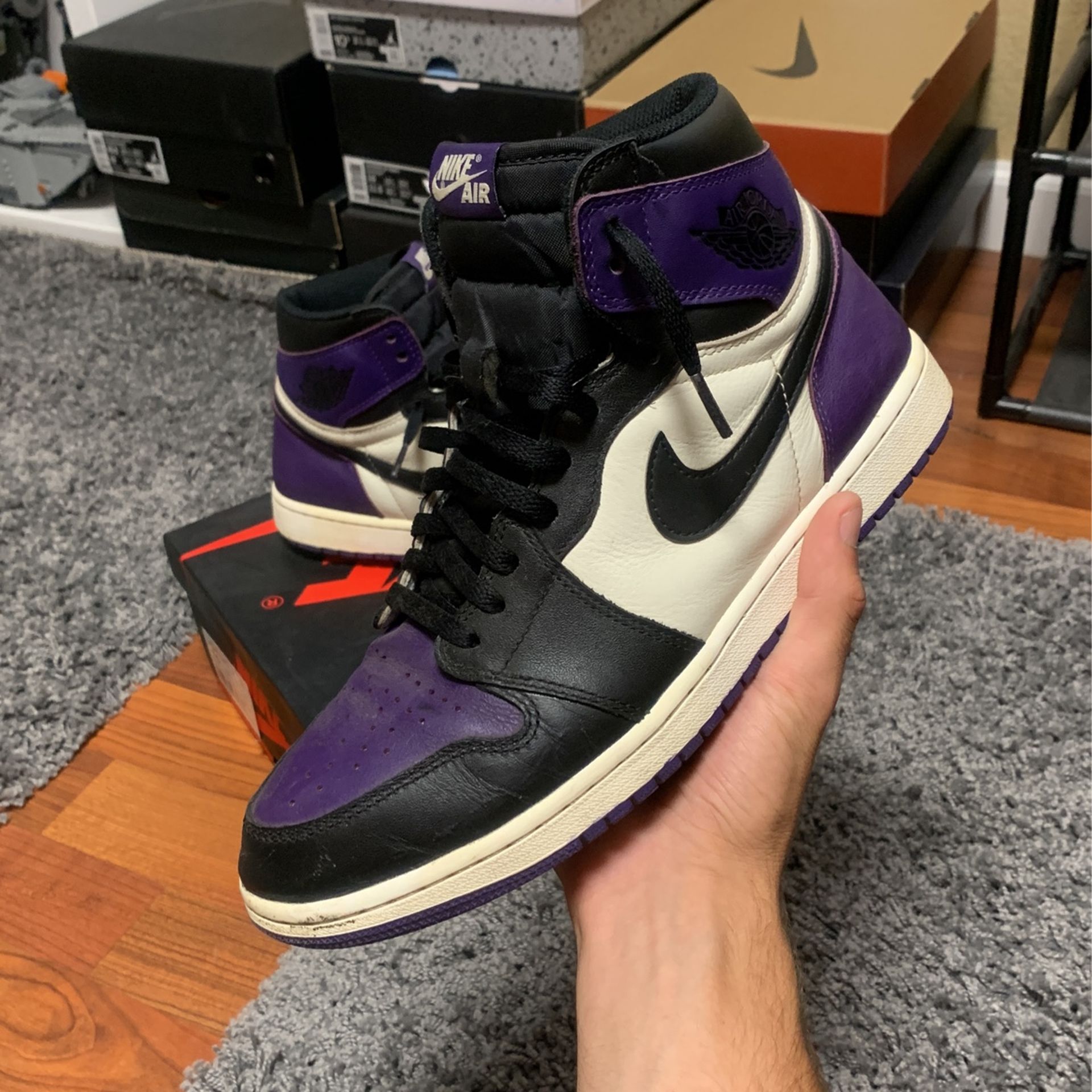 Air Jordan 1 Retro High OG Court Purple Size 10 display picture 2