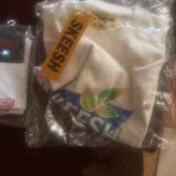 Skeesh Set Shirt And  Socks