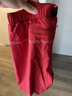 Lulu Lemon Surge Shorts 6” Inseam. Size Small