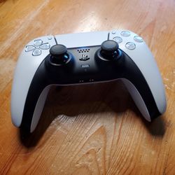 Refurbished White PS5 Dualsense Controller