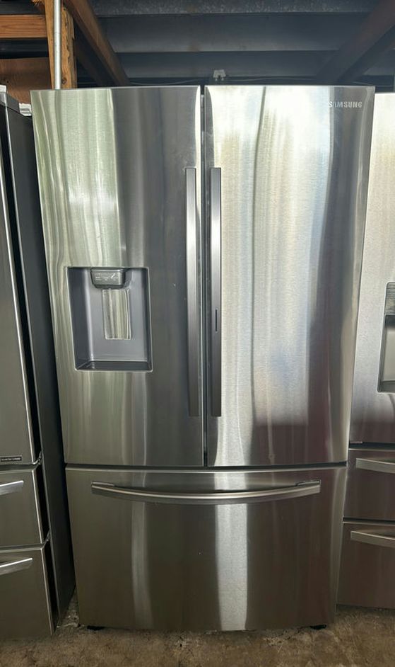 Samsung 3-Door Refrigerator (French Door Fridge) Stainless Steel - Water Dispenser, LED Lighting