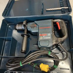 BOSCH HAMMER SDS-PLUS ,MODEL,11236VS ELECTRIC.