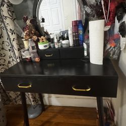 Light Vanity Table 