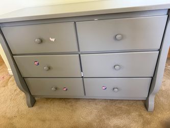 Grey dresser