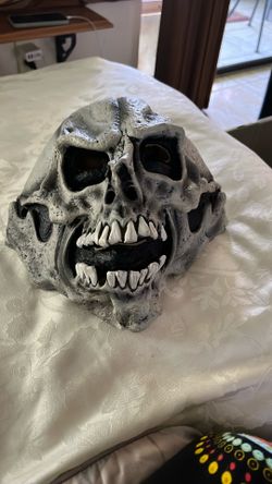 2000 DON POST STUDIOS MASK