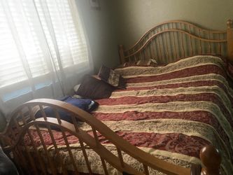 Wooden Queen Headboard And Footboard! ( Mattress Not Included
