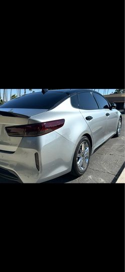2017 KIA Optima Hybrid