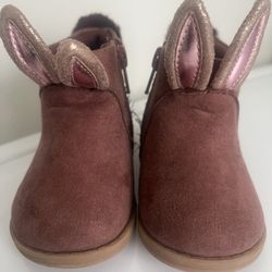 Toddler Size 4 Boots 