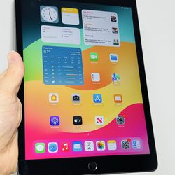 iPad 7th Gen – Works Perfect – Ready to Use – Great Deal
