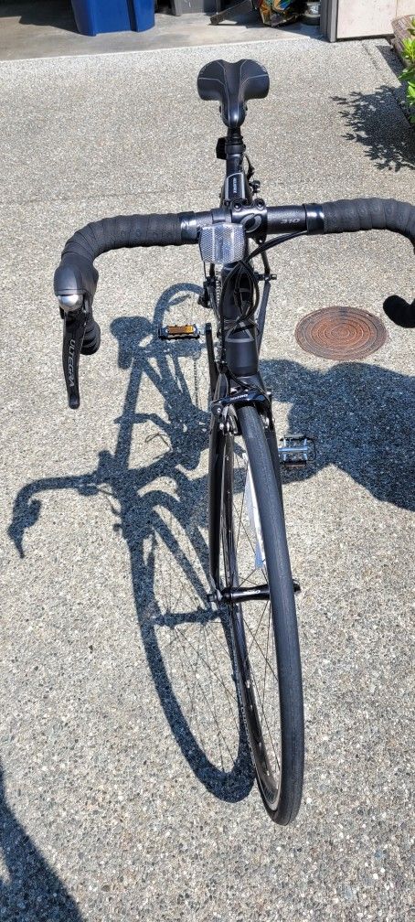 Fuji Full Carbon FC -440 Road Bike