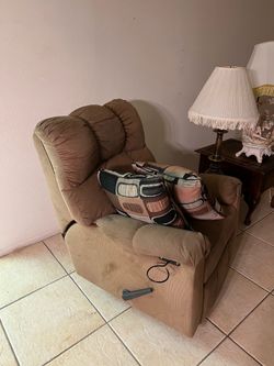 Vintage Recliner & pillows