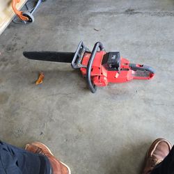 M18 Milwaukee Chainsaw 