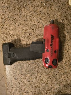 Snap On 3/8 Impact. Battery Operated.