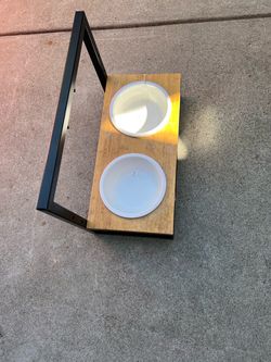 Elevated Pet Feeder with Two Ceramic Bowls