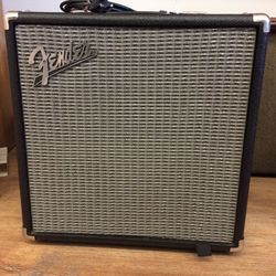 Amplifier.  FENDER  RUMBLE 25 BASS