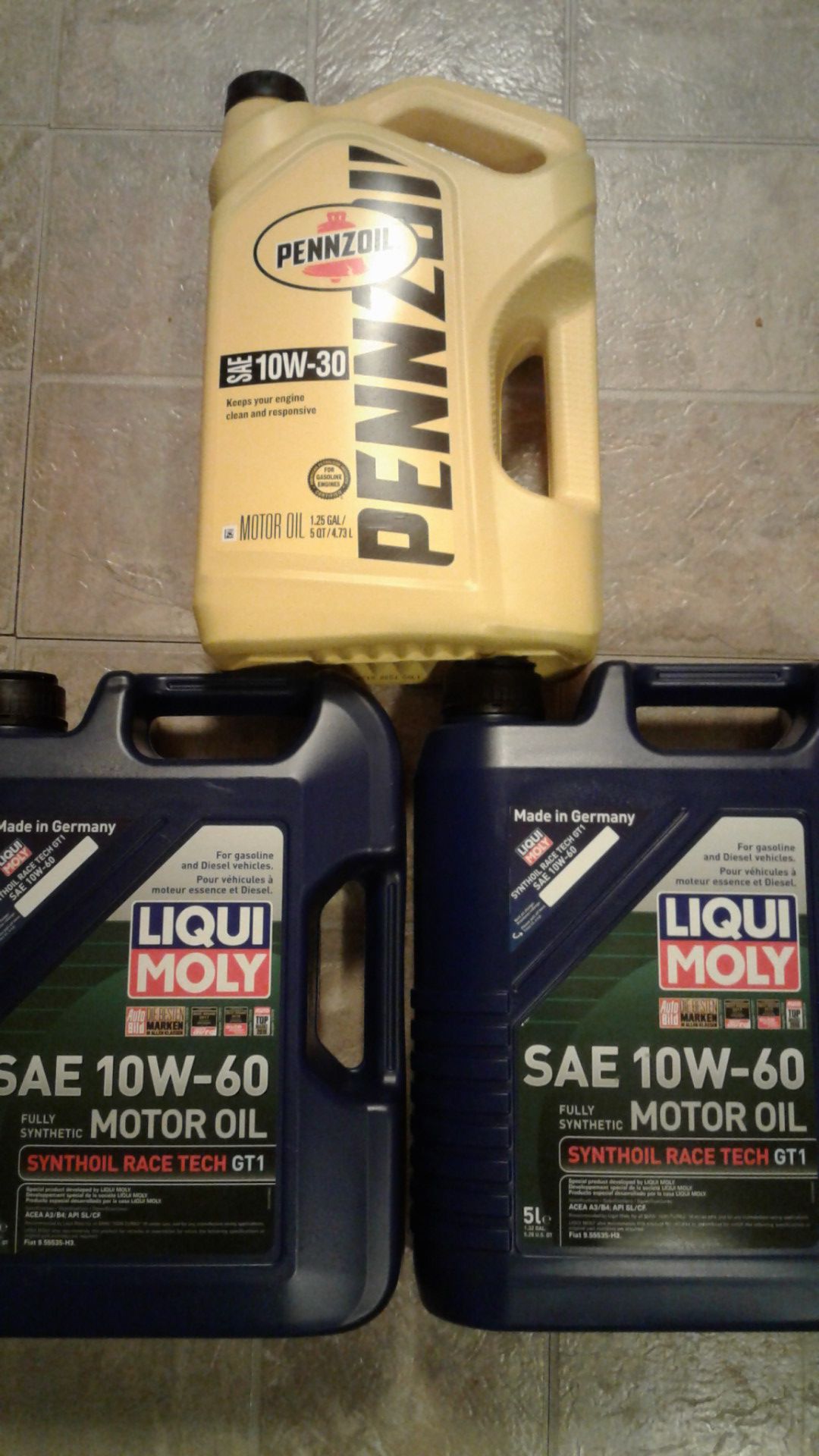 Pennzoil - SAE 10W-30 / Liqui Molly - SAE 10W-60 Fully Synthetic Motor Oil Synthoil Race Tech GT1