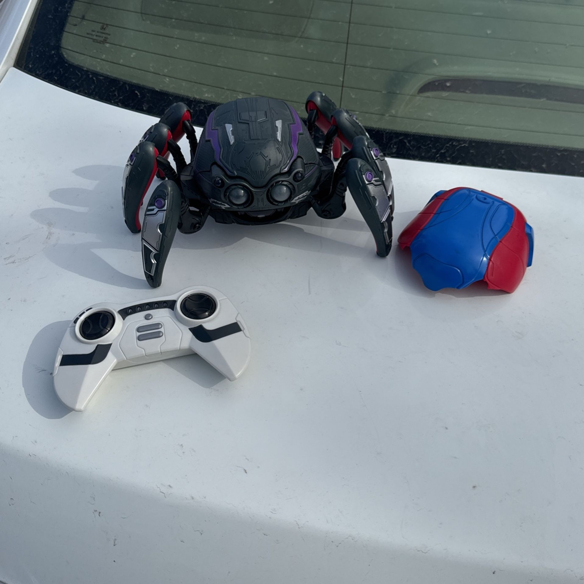 Disneyland Spider Bot