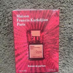 Baccarat Red and Pink Fragrance