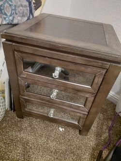 Night stand