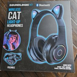 New Soundlogic XT Bluetooth Universal Wireless CAT Light-up Foldable Headphones