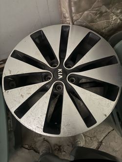 - OEM Kia alloy wheel 18 inch (4 factory rims)
