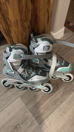 Women’s Rollerblades size 8