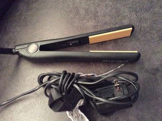 CHI Flat iron/ hair straightener