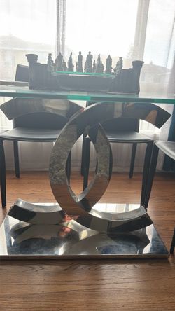Glass dining table