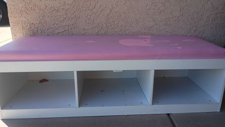 Shoe bench