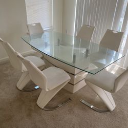 Dining Room Table Set 