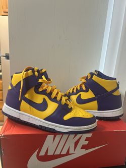 Nike dunks, high retro