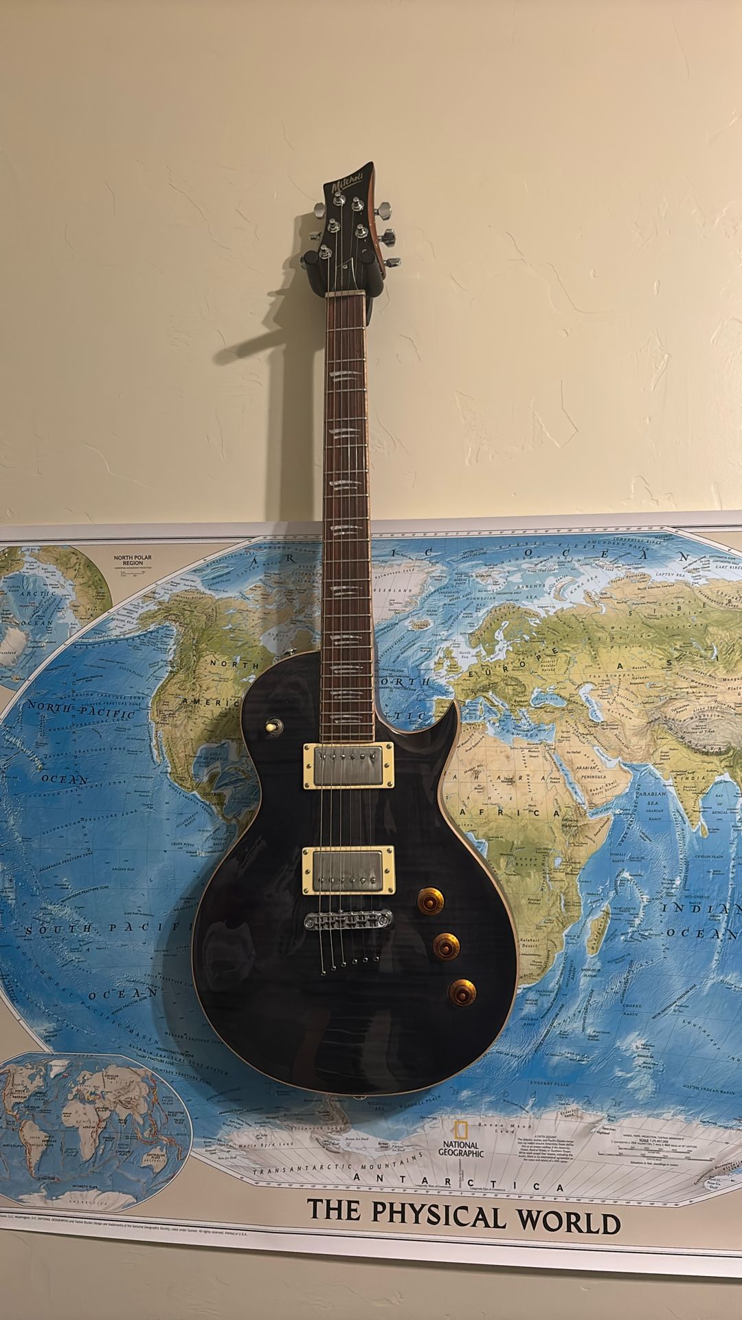 Mitchell Les Paul