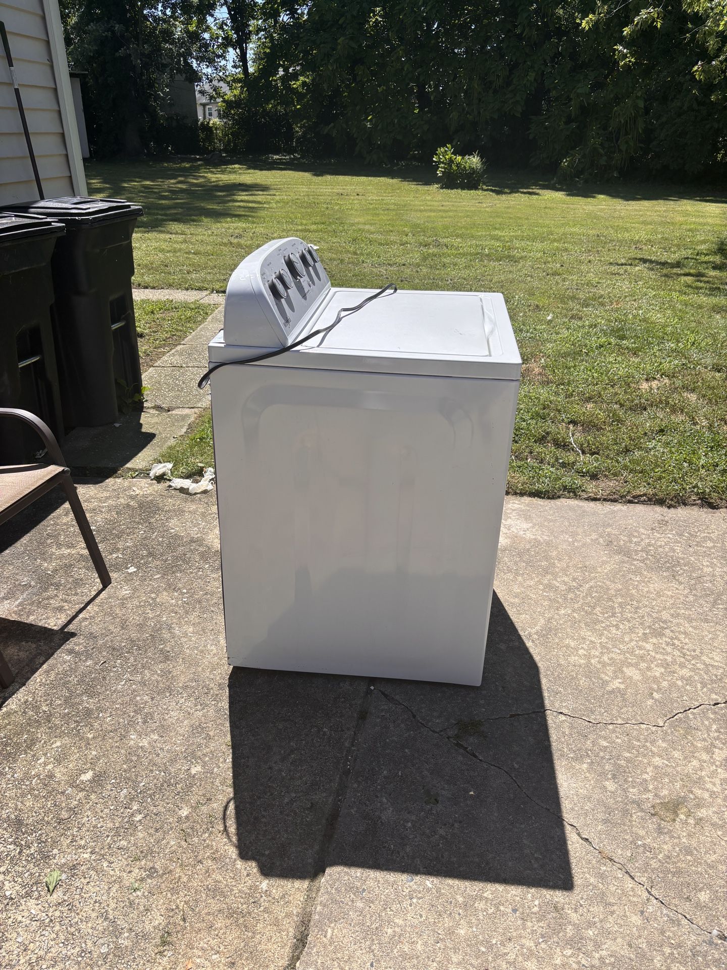 WHIRLPOOL WASHER MACHINE (PICK UP ONLY)