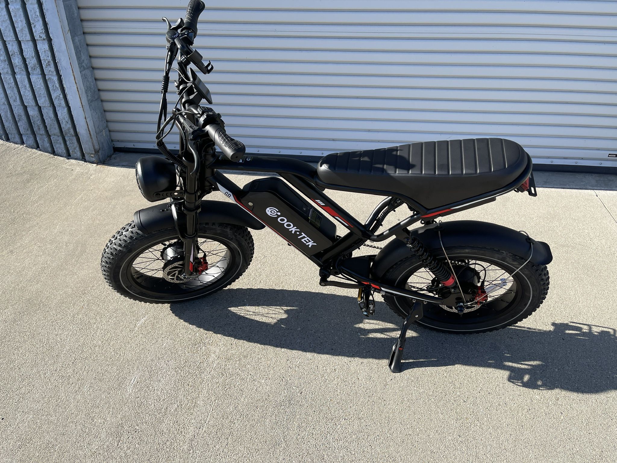 S8 2000W Dual Motor Electric Bike 32 MPH 70 Mile Range