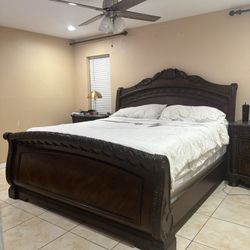 King Bedroom Set And Mattress 