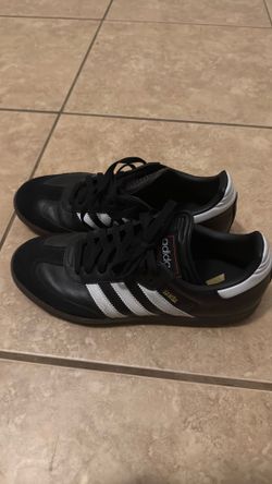 Adidas Sambas 9.5 (mens)