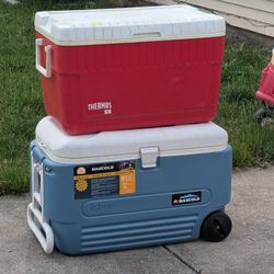 camping coolers bundle BOTHE FOR $40.00