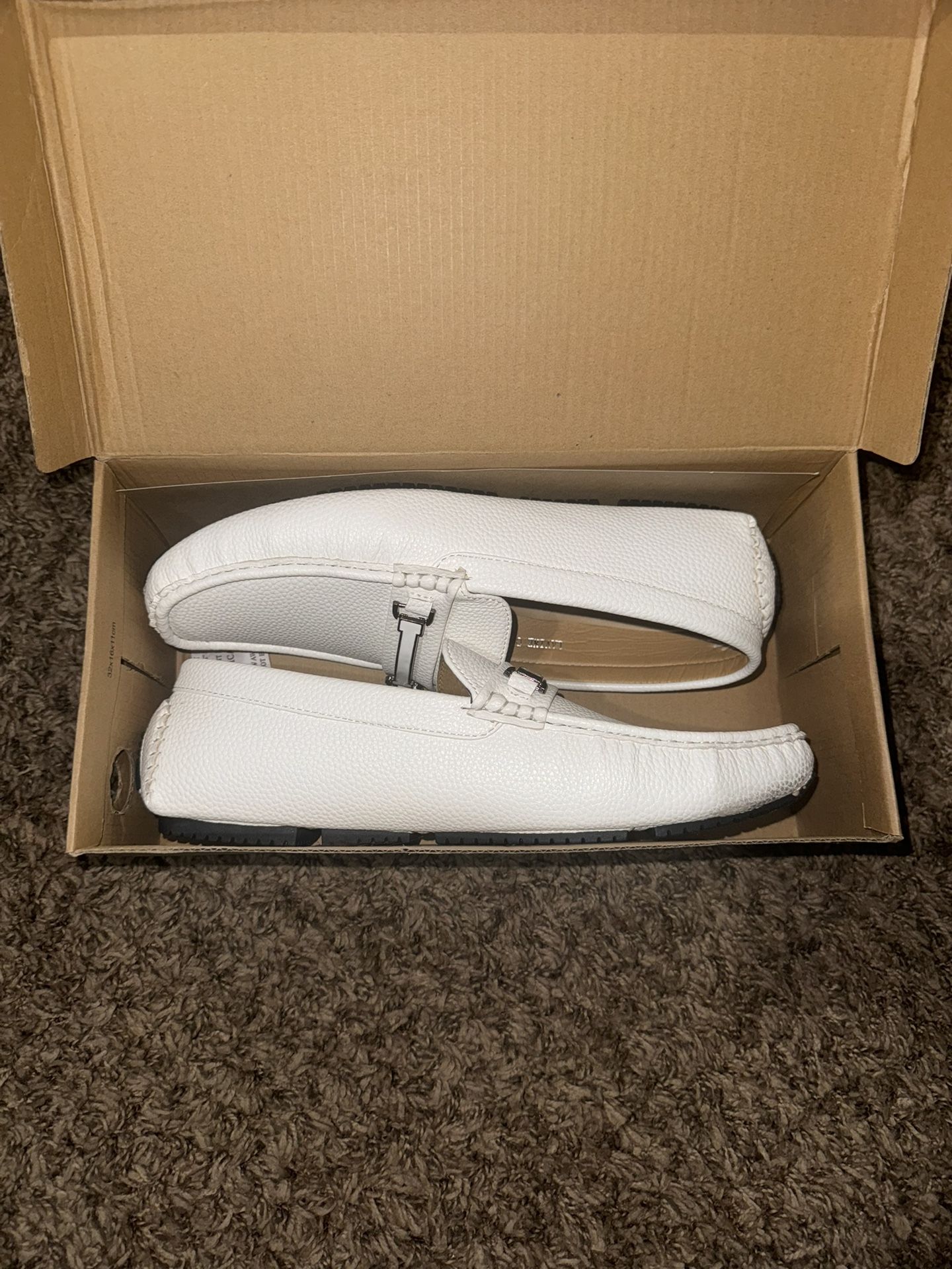 White Dress Shoes || Alberto Fellini