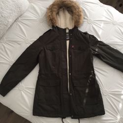 Levi’s Jacket Size Medium/hablo Español