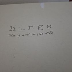 Hinge boots