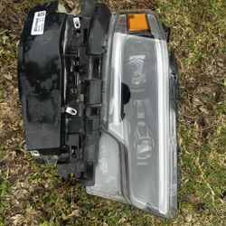 2022 ram 1500 trx headlight 