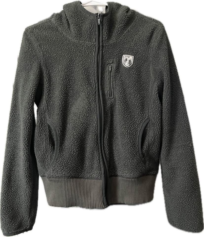 American Eagle Outfitters Fleece & Sherpa Style All Seasons Hoodie Jacket