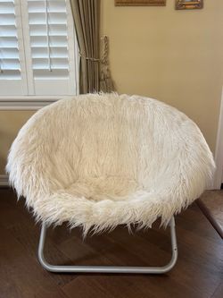 Pottery Barn Teen Fur-Rific Hang-A-Round Chair – Ivory